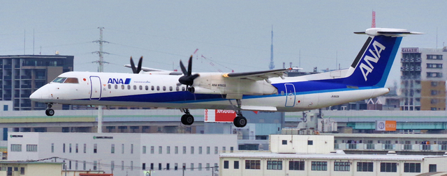 AKX_DHC-8-400Q_850A_0013.jpg