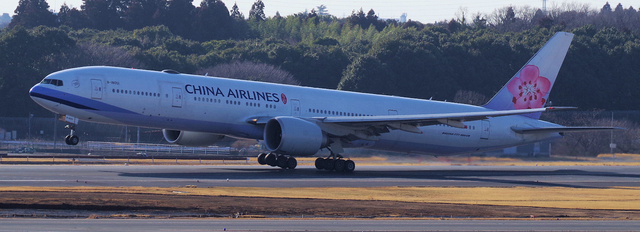 CAL_B777-300ER_18051_0002.jpg
