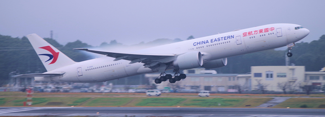 CES_B777-300ER_2020_0001.jpg