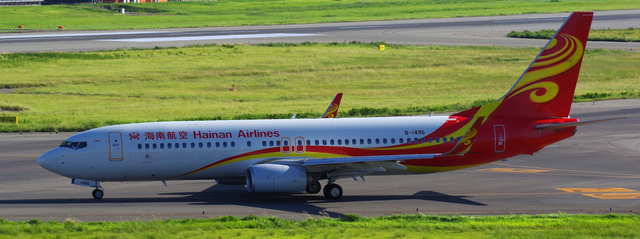 CHH_B737-800_B-1496_0007.jpg