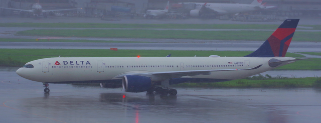 DAL_A330-900_N422DZ_0001.jpg