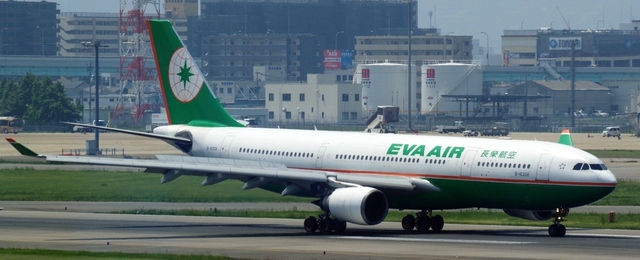 EVA_A330-200_16308_0001.jpg