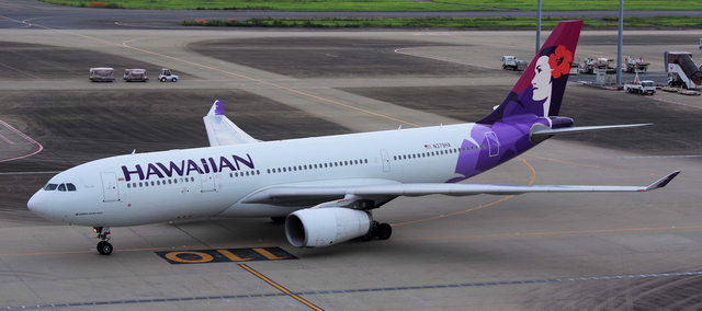HAL_A330-200_N379HA_0011.jpg