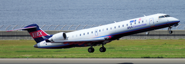 IBX_CRJ-700_13RJ_0010.jpg