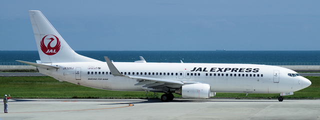 JAL_B737-800_JA326J_0004.jpg