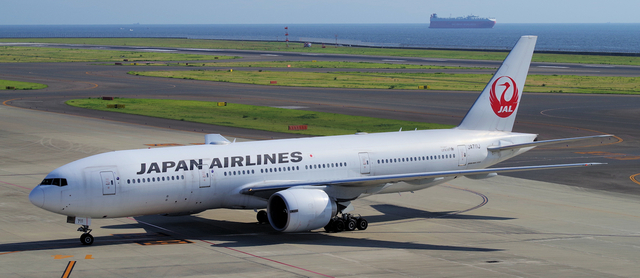 JAL_B777-200ER_711J_0011.jpg