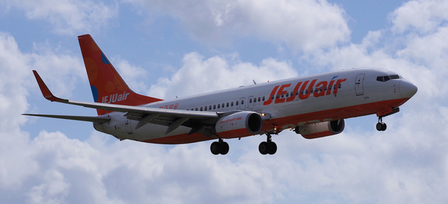 JJA_B737-800_7213_0021.jpg