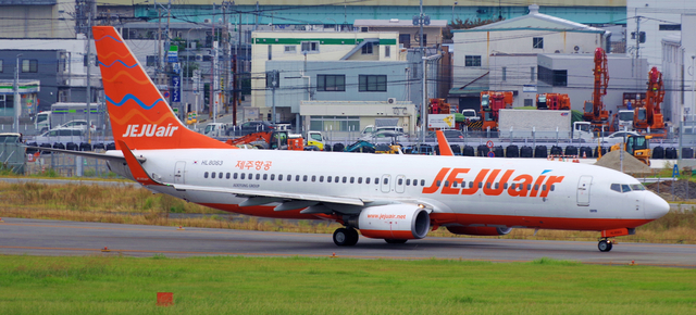 JJA_B737-800_8063_0017.jpg