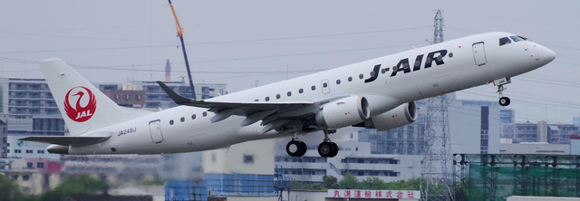 JLJ_ERJ-190-100_246J_0020.jpg