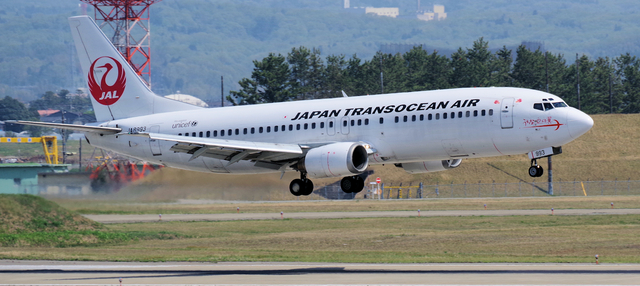JTA_B737-400_JA8993_0005.jpg