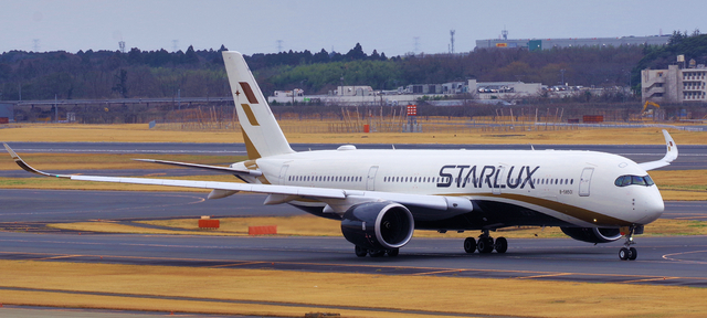 SJX_A350-900_B-58501_0001.jpg