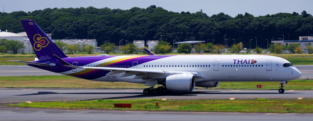 THA_A350-900_HS-THO_0001.jpg
