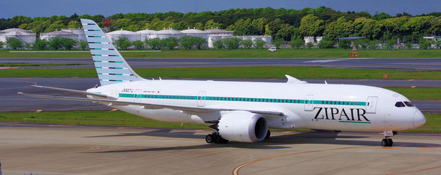 TZP_B787-8_827J_0001.jpg