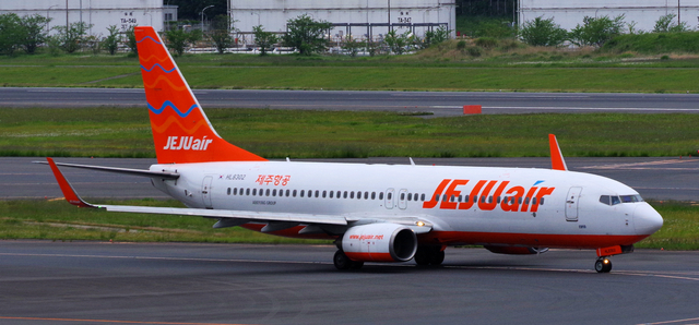 JJA_B737-800_HL8302_0004.jpg
