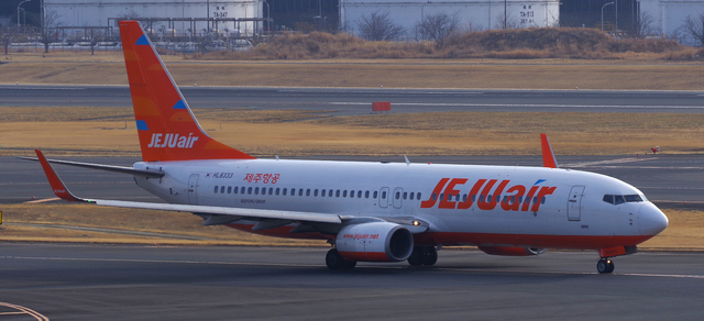 JJA_B737-800_HL8333_0001.jpg